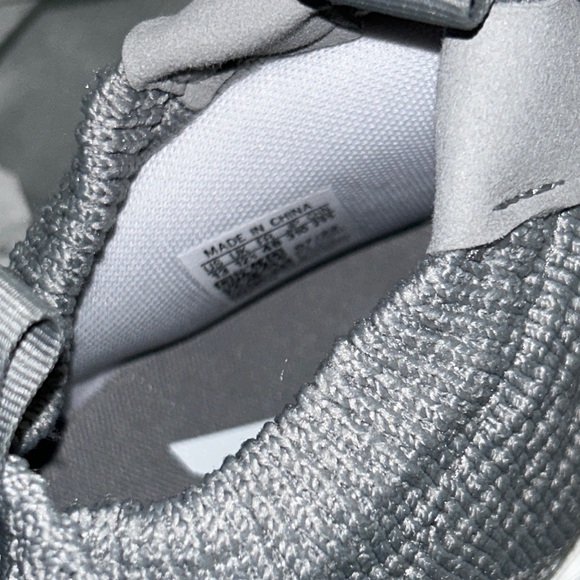 TRAE YOUNG 2.0 BASKETBALL SHOES - Picture 9 of 13